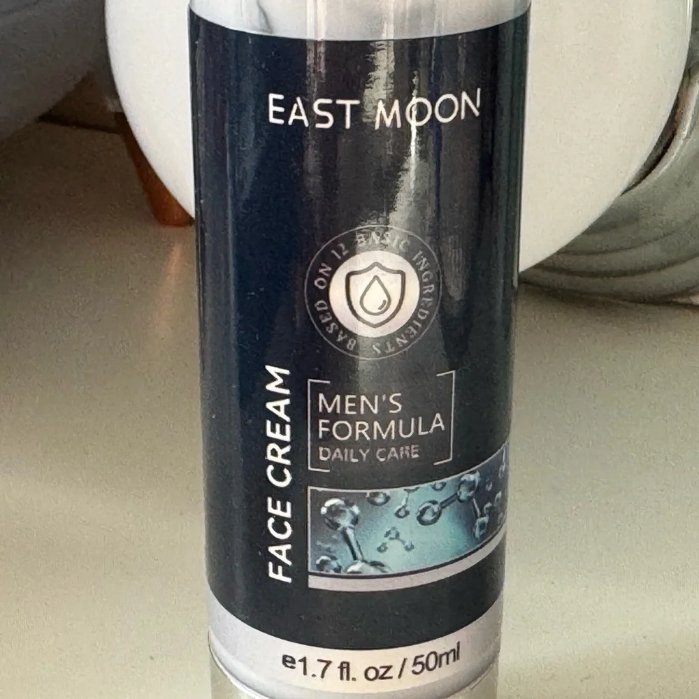 East Moon Men’s Formula Daily Care Face Cream